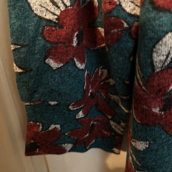 Evans Floral Soft Long Sleeve Top Size 16 NWT - Picture 3 of 9